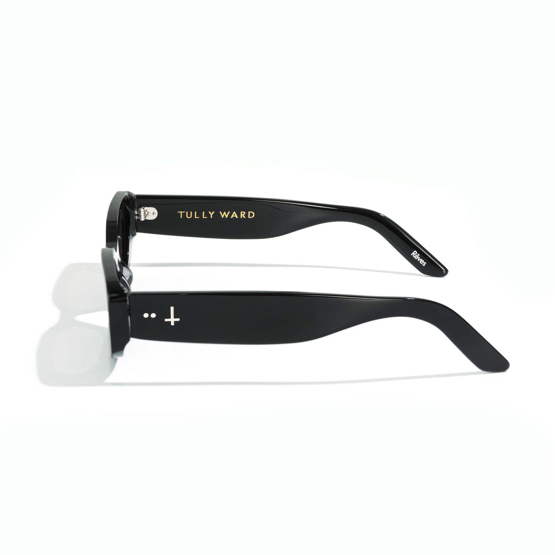 Classic black cat-eye sunglasses handmade bio-acetate frames view side logo